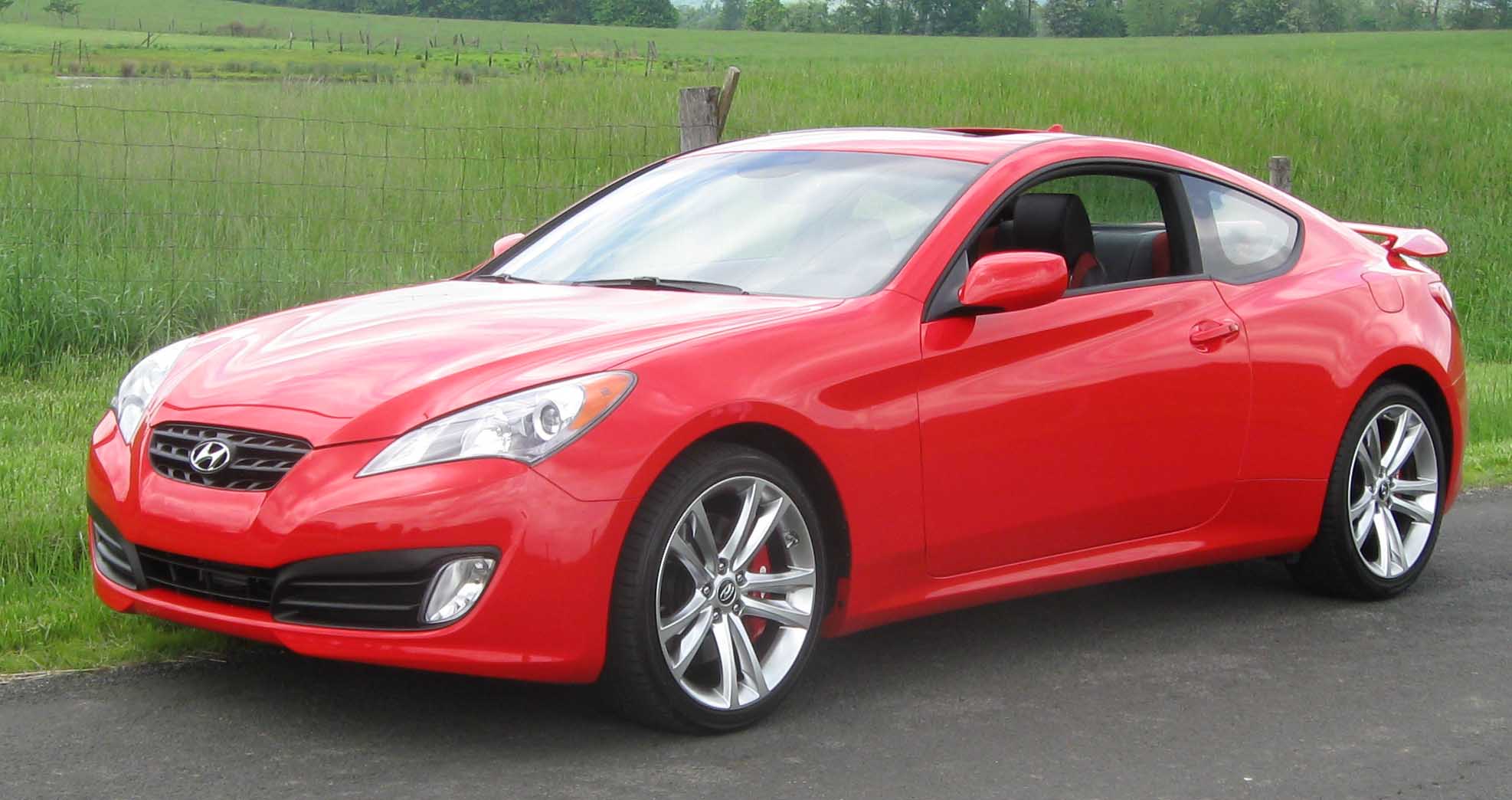 Hyundai Genesis Coupe 2.0 T 16V (210 Hp)